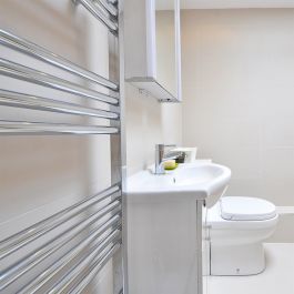 Making small bathrooms beautiful and practical