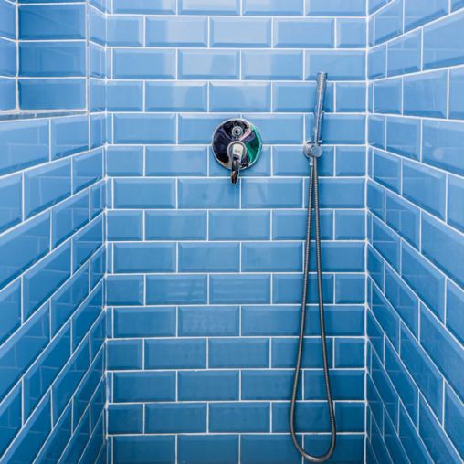 How to tile your bathroom wall