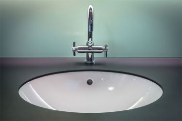 5 ways to save water with an eco-friendly bathroom