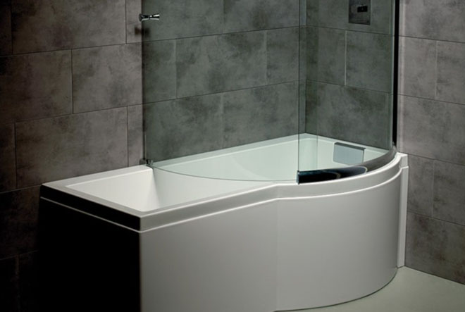 Carron Celsius Right Hand Shower Bath (P-shape) installed in a bathroom