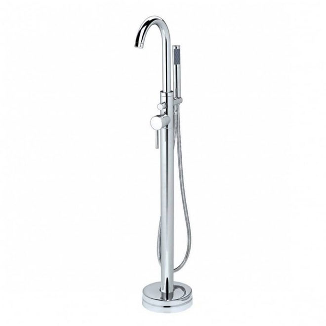 Freestanding chrome bath taps